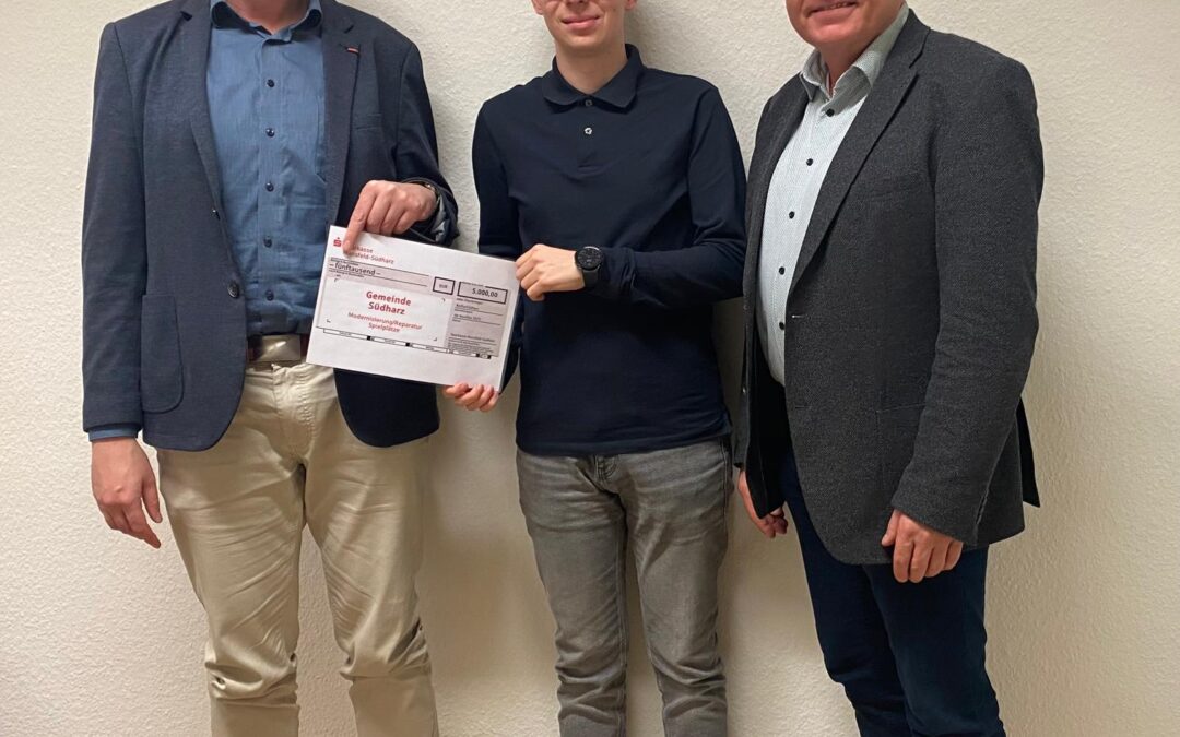 Scheckübergabe der Sparkasse Mansfeld-Südharz